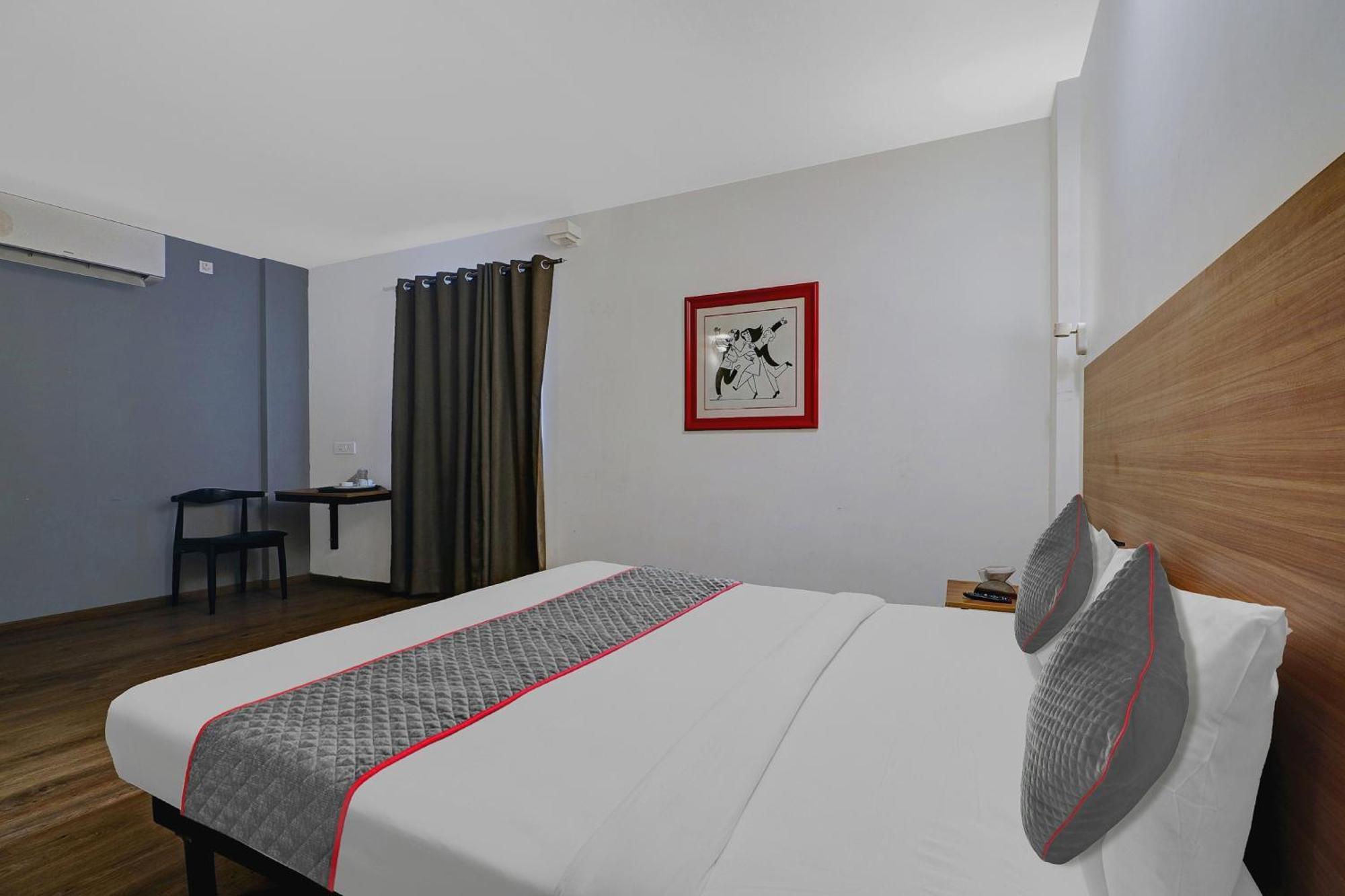 Hotel O Royal Encore Bangalore Eksteriør billede