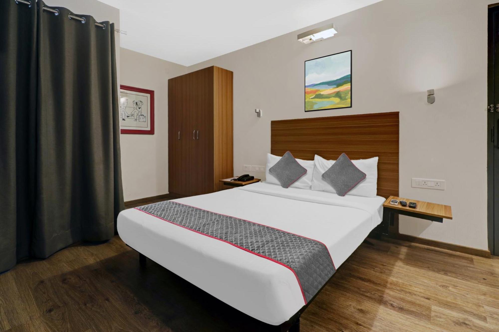 Hotel O Royal Encore Bangalore Eksteriør billede